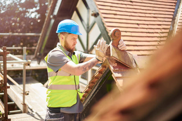 Best Flat Roof Repair Services  in Solon, OH
